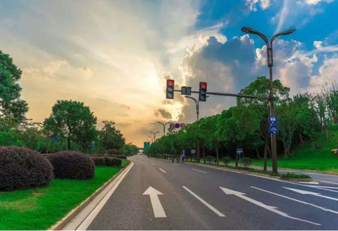 多功能桿.png 多功能桿.png