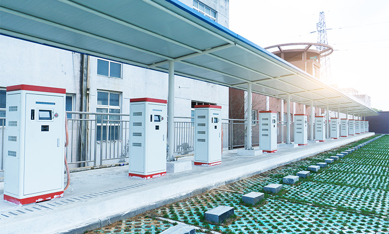 電動(dòng)車(chē)充電站.jpg 電動(dòng)車(chē)充電站.jpg