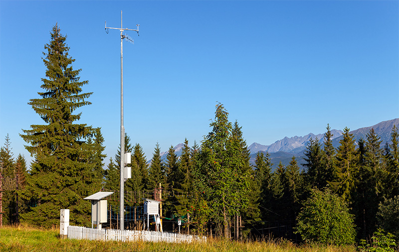 森林生態(tài)氣象監(jiān)測(cè)站.jpg 森林生態(tài)氣象監(jiān)測(cè)站.jpg