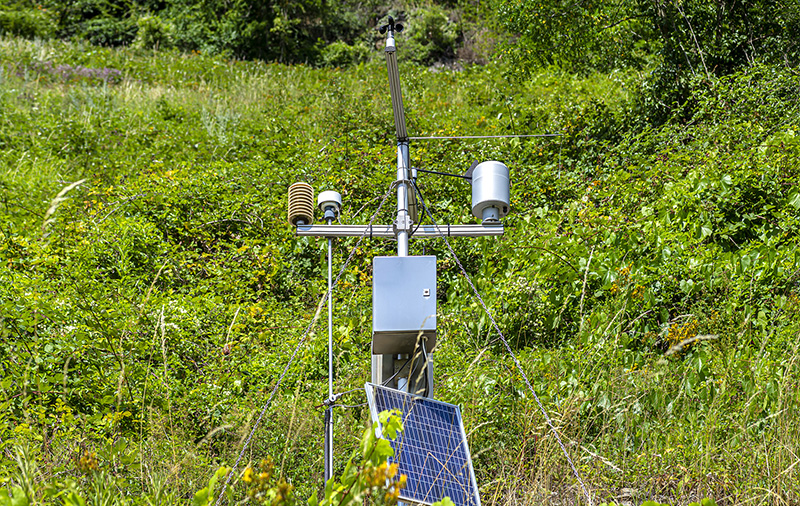 森林生態(tài)監(jiān)測(cè)系統(tǒng).jpg 森林生態(tài)監(jiān)測(cè)系統(tǒng).jpg