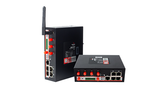 佰馬BMG5100系列 5G車載CAN網(wǎng)關(guān)，實(shí)現(xiàn)對(duì)礦石運(yùn)輸車、移動(dòng)加油車等工程車輛的信息化監(jiān)測(cè)、管理，為保障工程車運(yùn)輸安全、加油智能化以及降低車輛運(yùn)管成本提供有力支撐。
